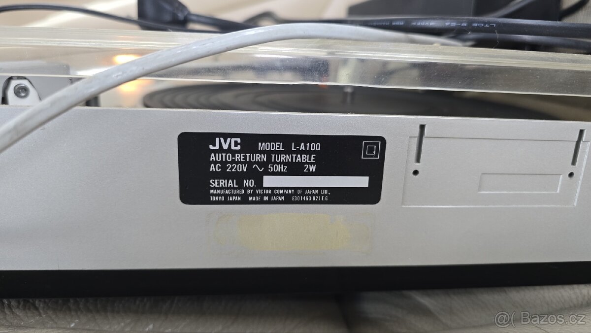 Gramofon JVC - 5