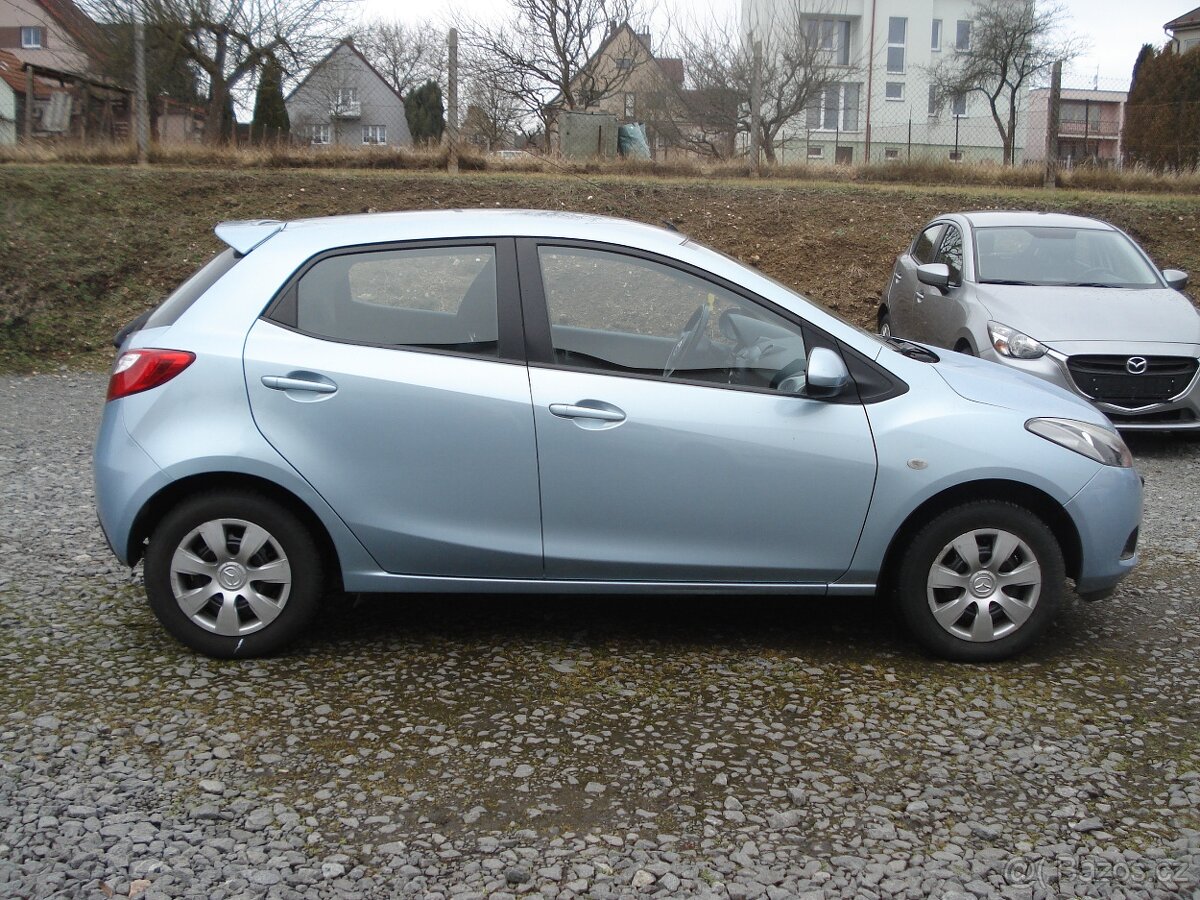 Mazda 2/1.3i/GT-E,MODEL 2011 - 5