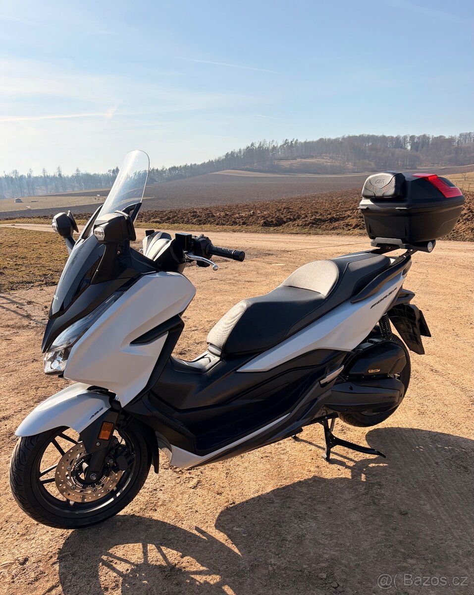 Honda Forza 125ccm - 5