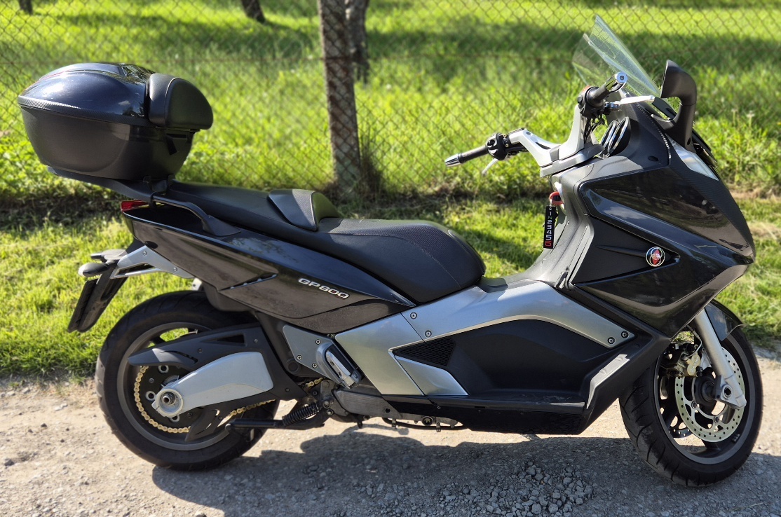 Gilera GP800 - 5