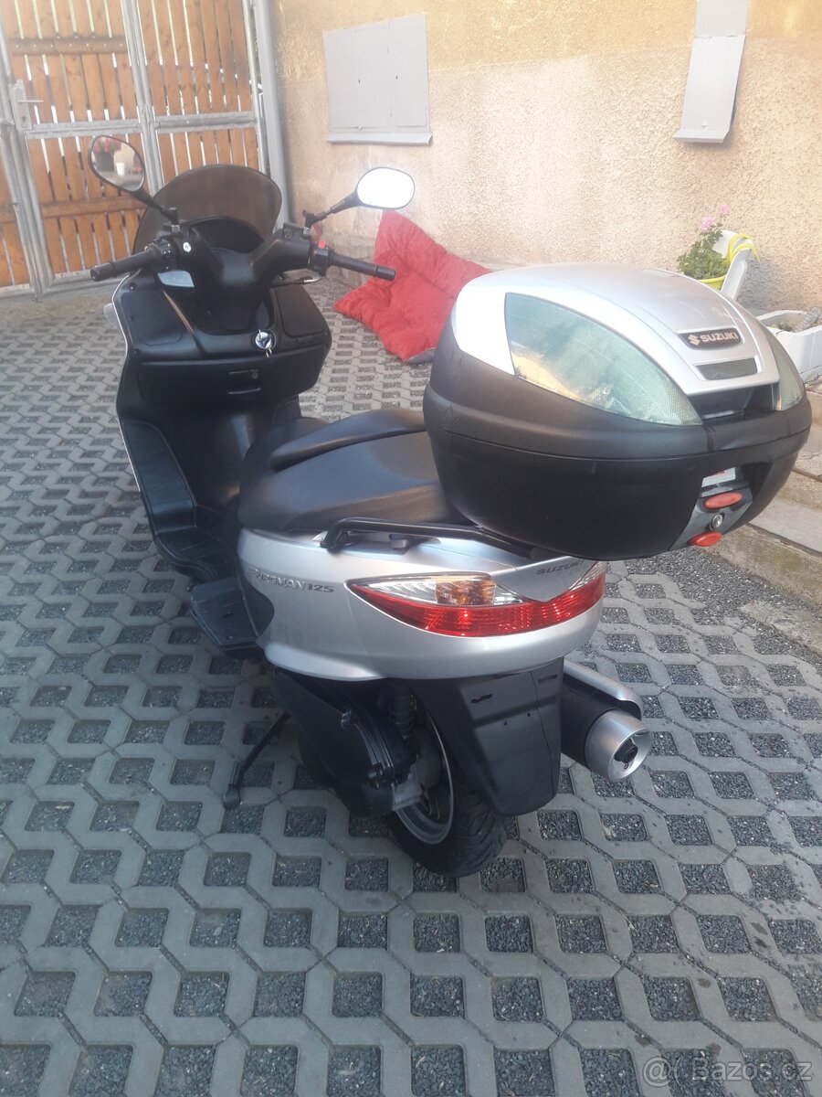 Suzuki Burgman 125 - 5