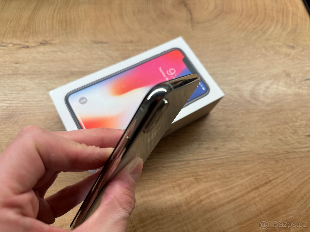 Apple iPhone XS 64GB - 5