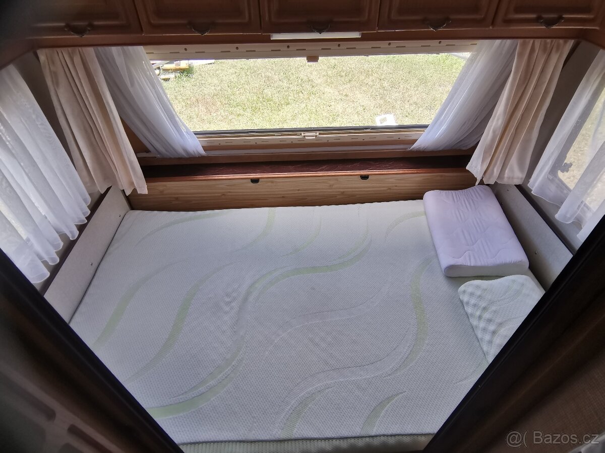 Karavan Hobby 495 Prestige - SOLÁRY - 5