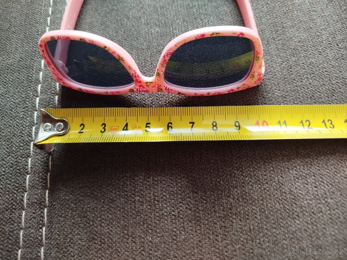 Dívčí klobouk a sluneční brýle - 5