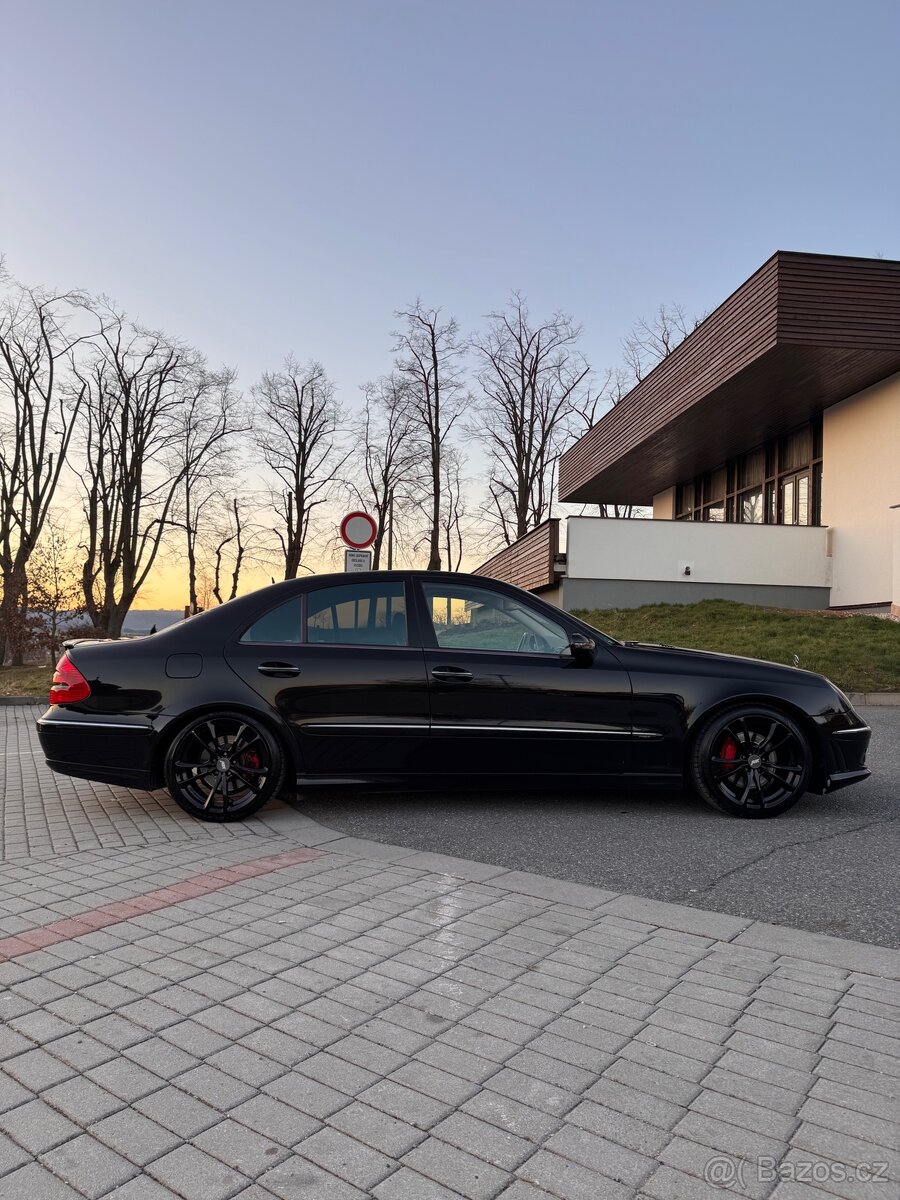 Mercedes w211 E320 - 5