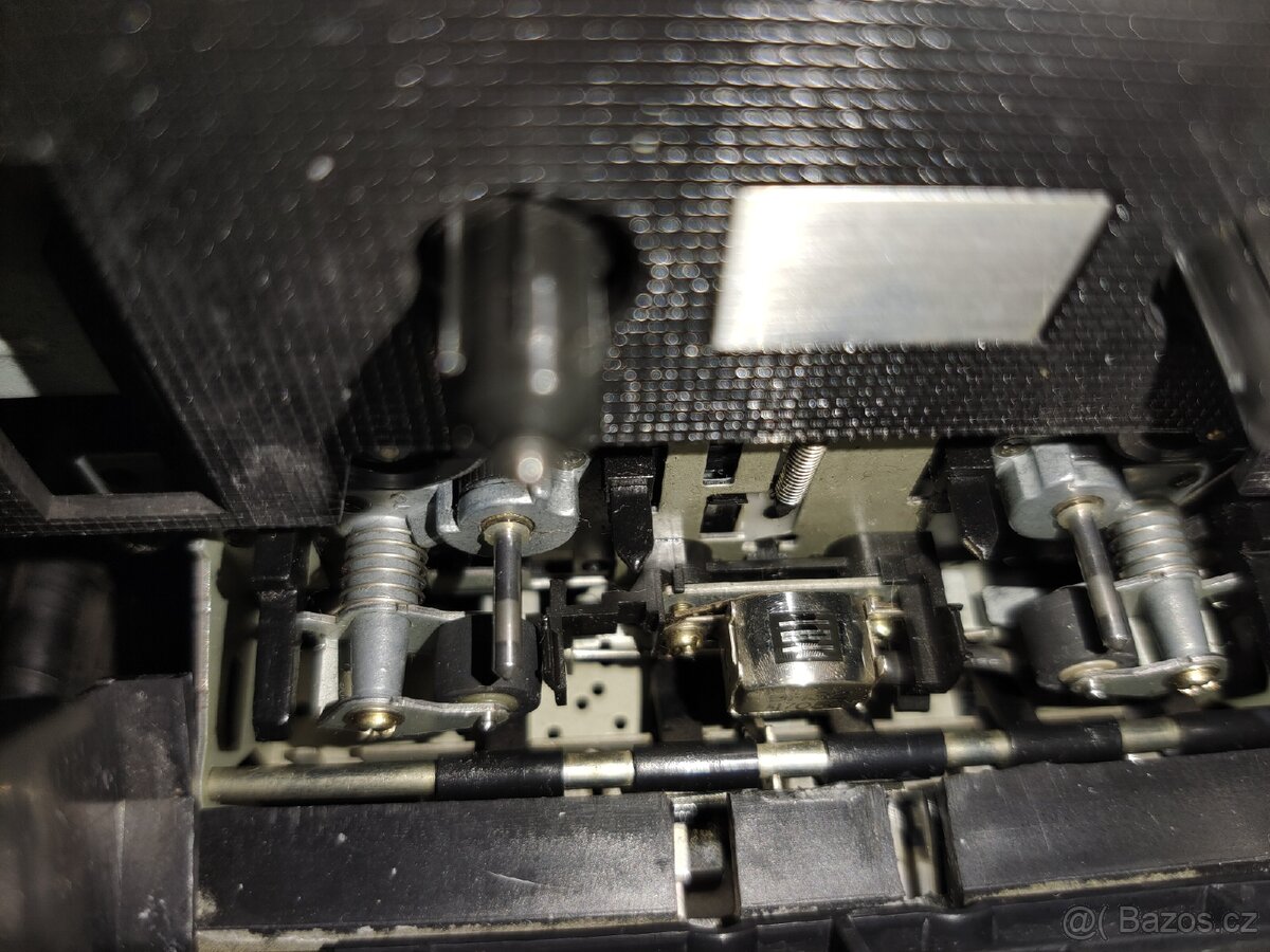 Rádio ne SHARP ne TESLA - 5