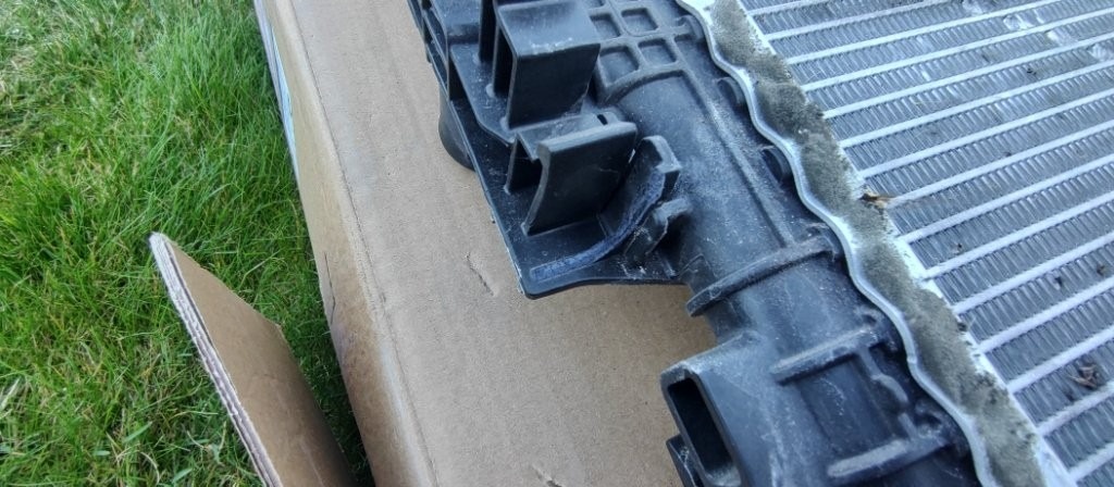 Ford Kuga 3 III DFK MK3 2019 - Chladič vody - 5