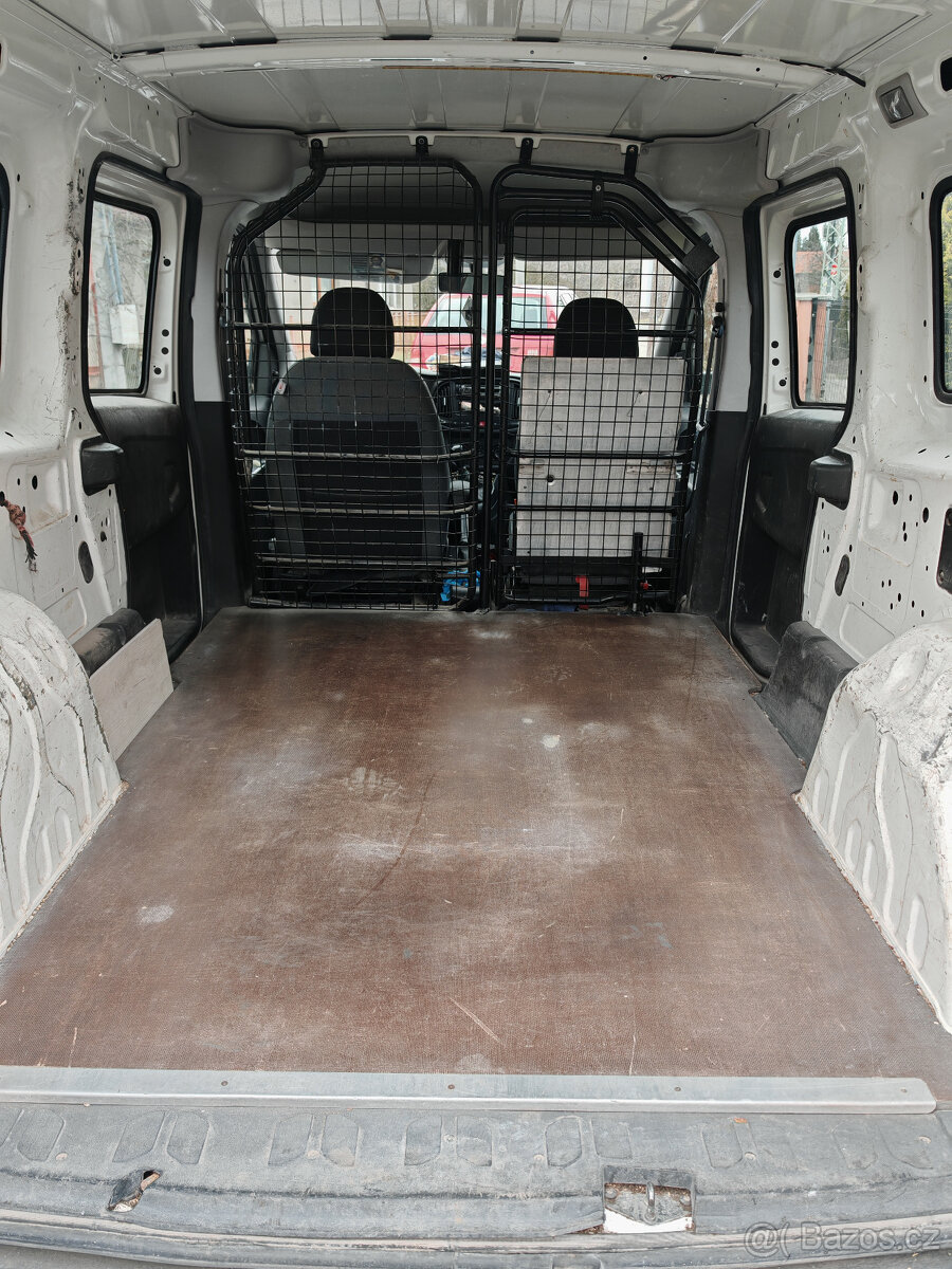 Prodám Fiat Dobló Maxi 1.3 Tdi R. V 2015 - 5