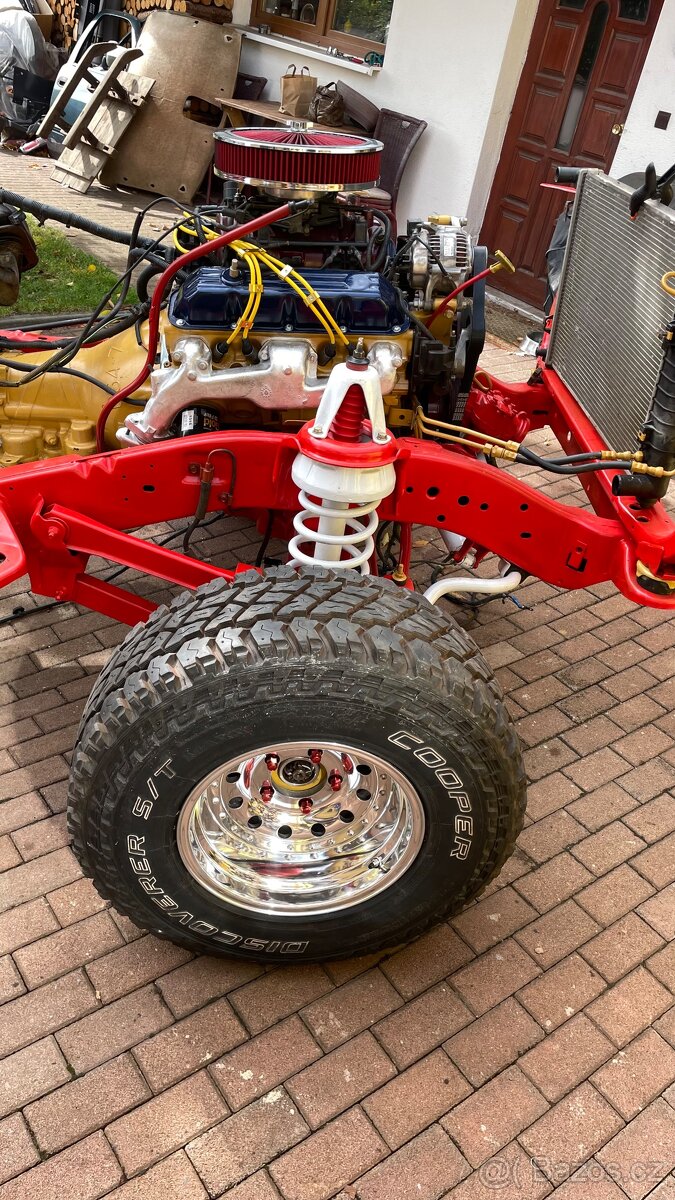 Dodge Ram 1500 4x4 - 5