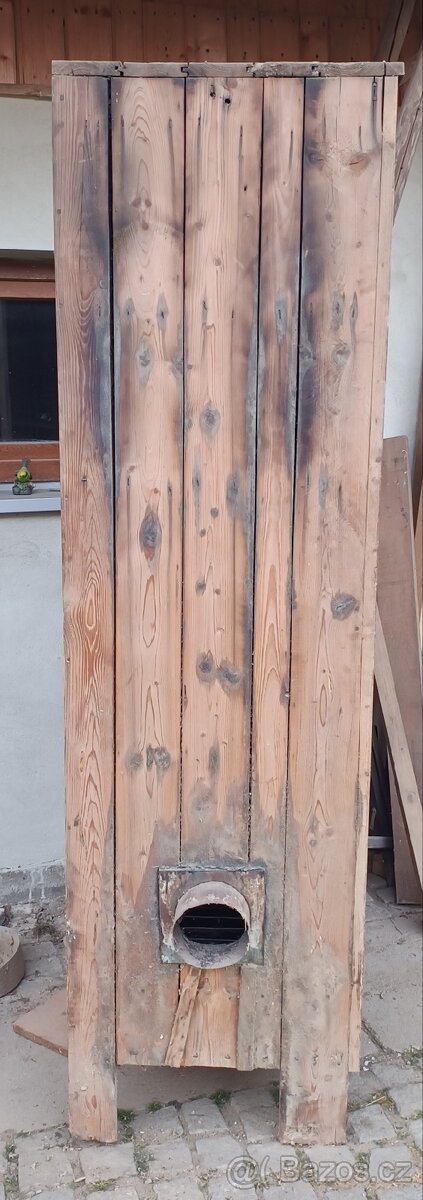 Dřevěná udírna - 5