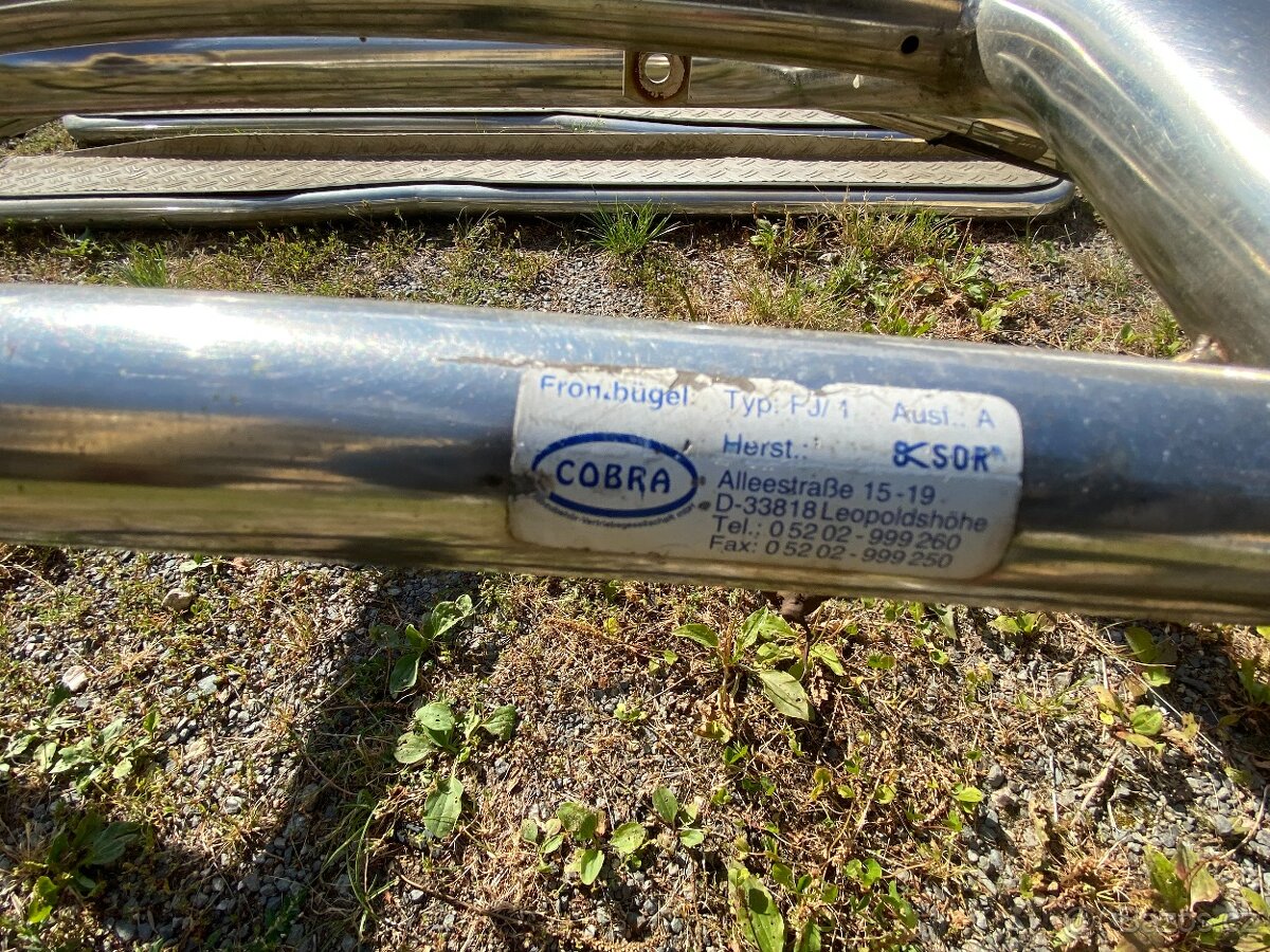 SSANGYONG MUSSO - PŘEDNÍ OCHRANNÝ RÁM A NÁŠLAPY COBRA - 5