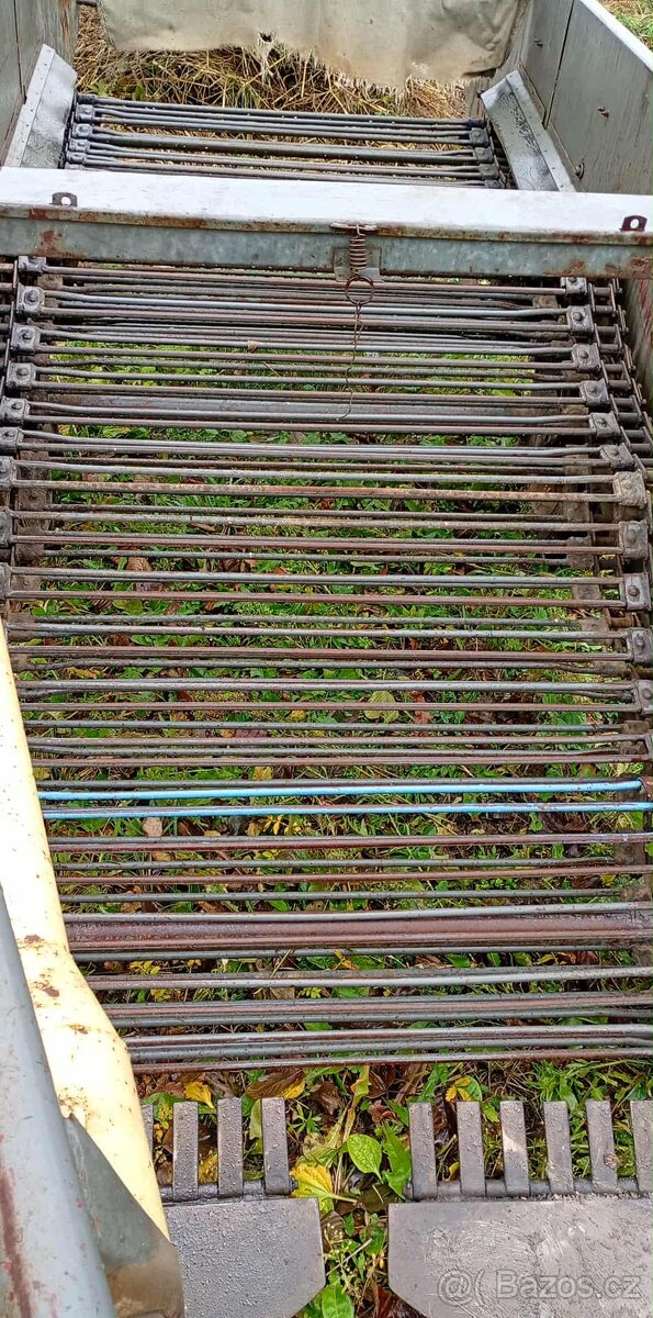 Vyorávač brambor TEK, pěkný stav - 5