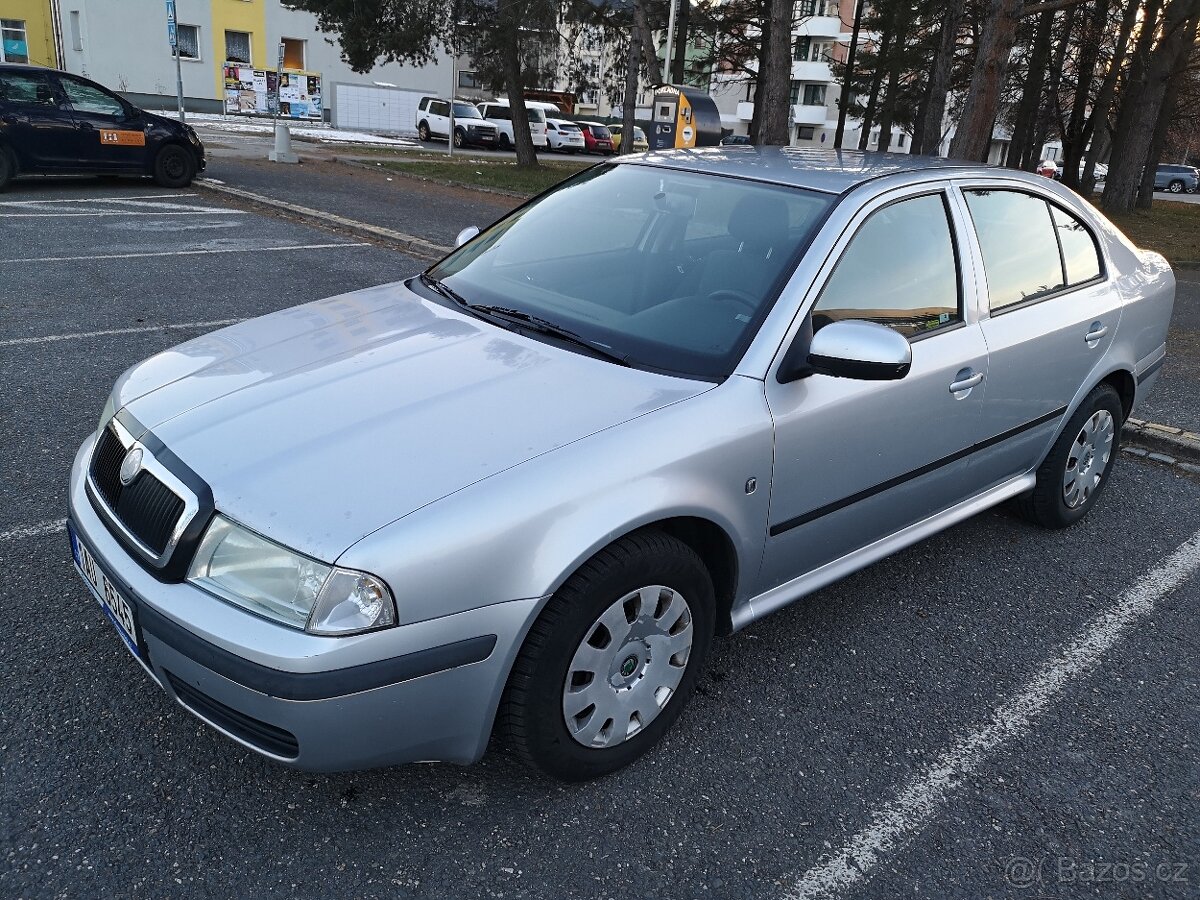 Škoda Octavia 1.9 TDi 74 kW Tour ČR. Rok 2010 - 5