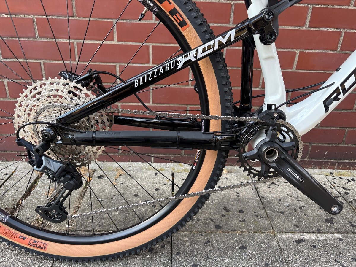 Celoodpružené kolo Rock Machine Blizzard XCM 70-29 - 5