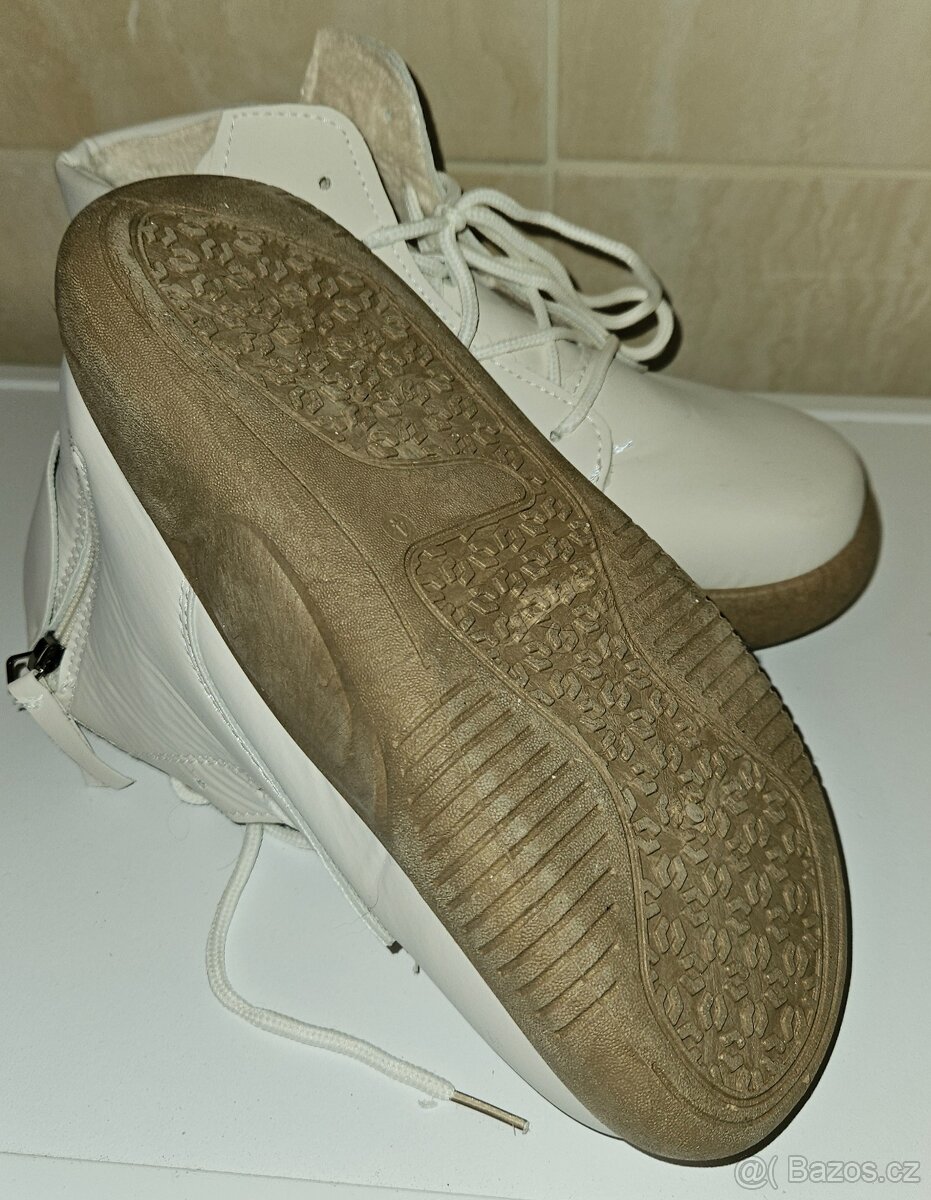 Dámské bílé boty č. 37 - nové. - 5