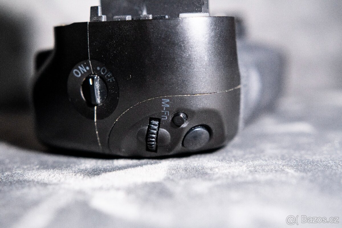 Baterry grip Meike MK-7D - 5