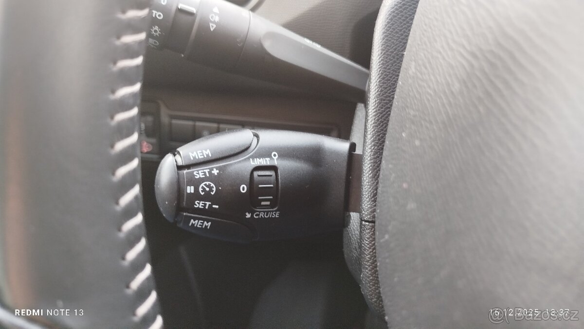 Peugeot 308 kombi 1.2 benzín, 2020 - 5