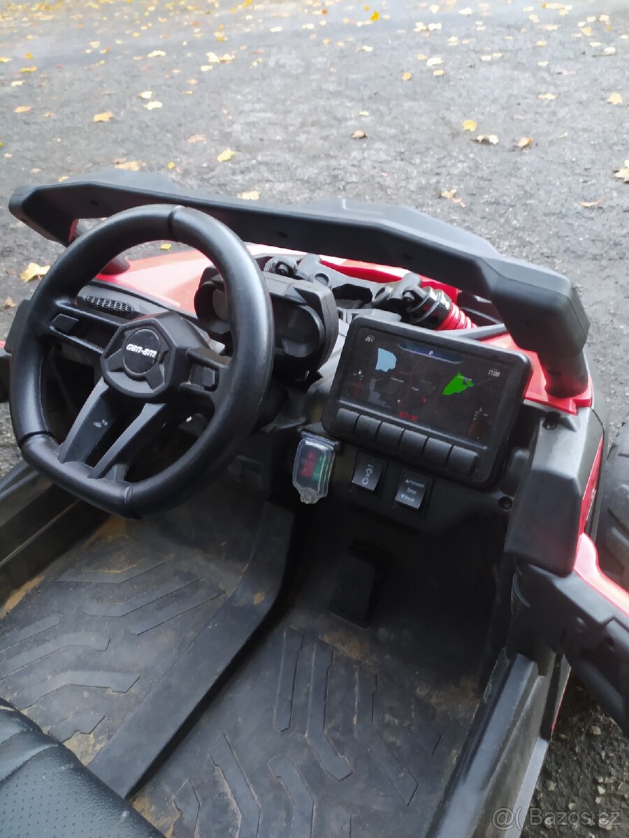 Elektrické autíčko CAN-AM Maverick
nová verze s baterií - 5