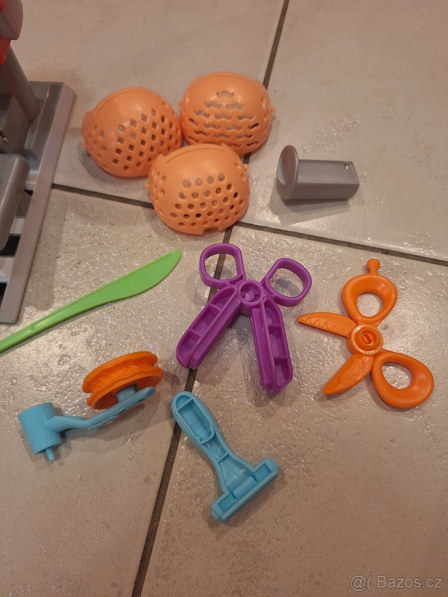 Bláznivé kadeřnictví - modelína - 5