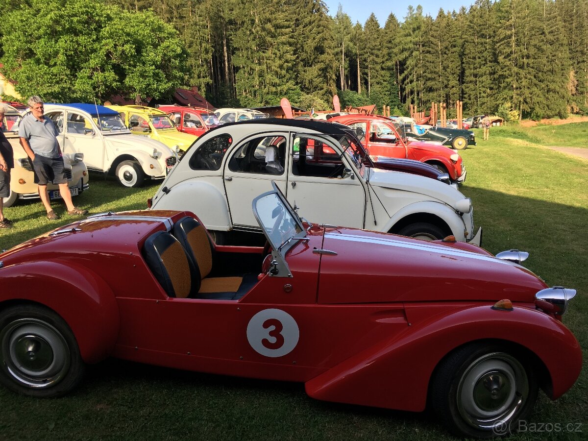 Burton Citroen 2CV kachna - 5