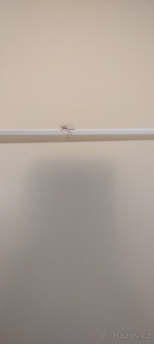 Jídelní stůl masiv - 5