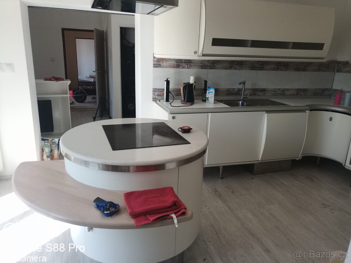 Rohová kuchyňská linka - 5