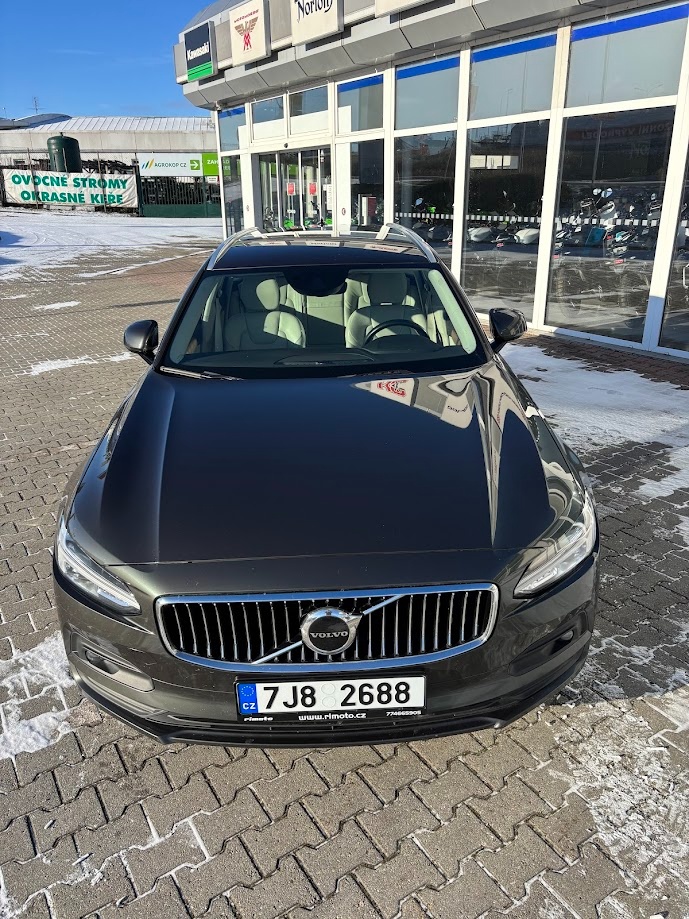 Volvo V90 2021 Momentum Pro DPH - 5