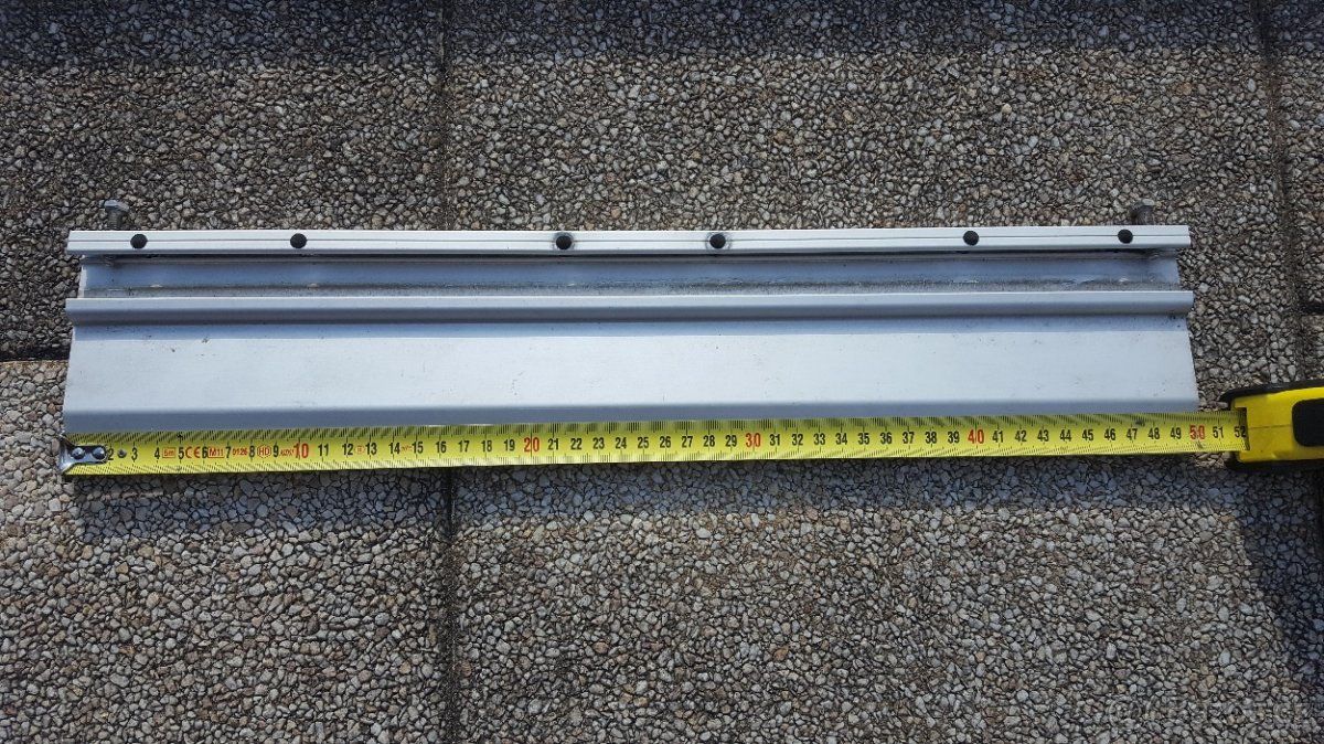 Příčníky s adaptéry pro markýzu Thule Omnistor 6 a 9200. - 5