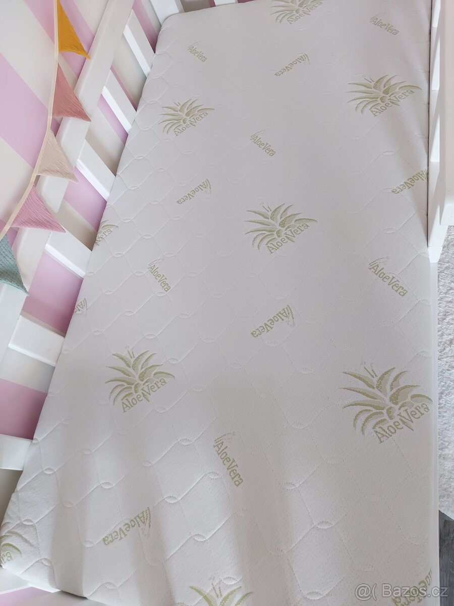 Dětská postel - domeček - 5