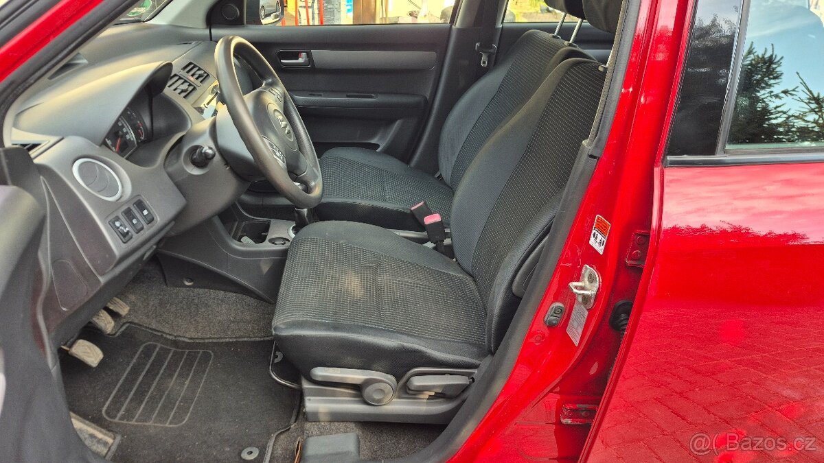 Suzuki Swift 1.3i - 5