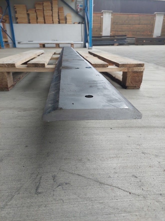 Oboustranný šroubovací břit manitou 20x150x2450 mm - 5