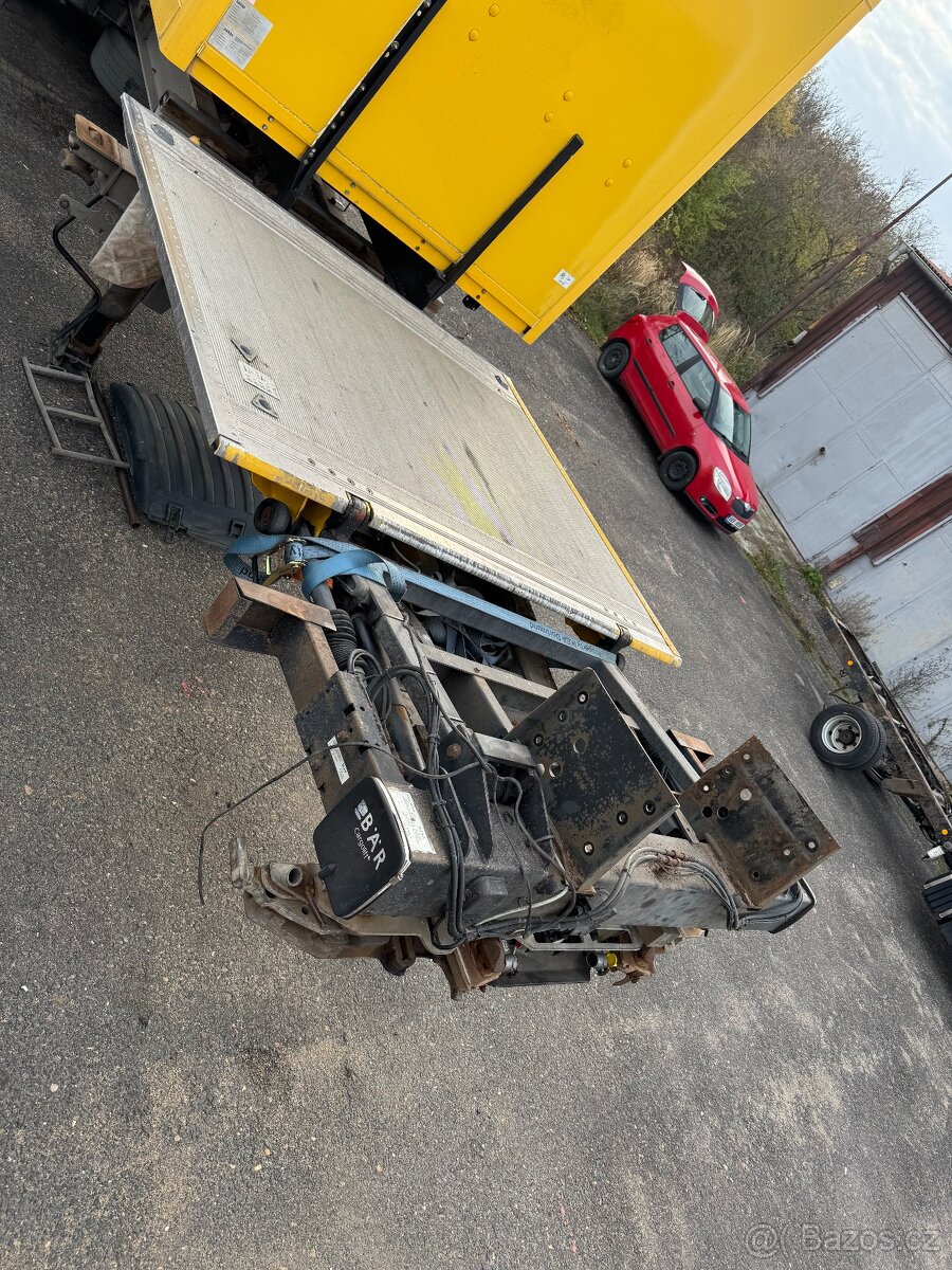 Blatníky + kšilt na Iveco Eurocargo + hydraulické čelo - 5