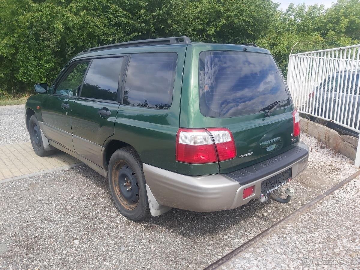 Subaru Forester 2.0i T - 5