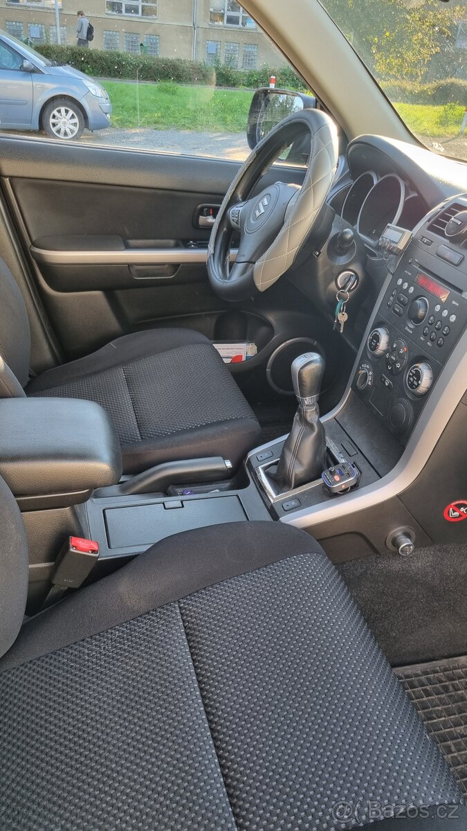 Suzuki Grand Vitara 2,0 - 5
