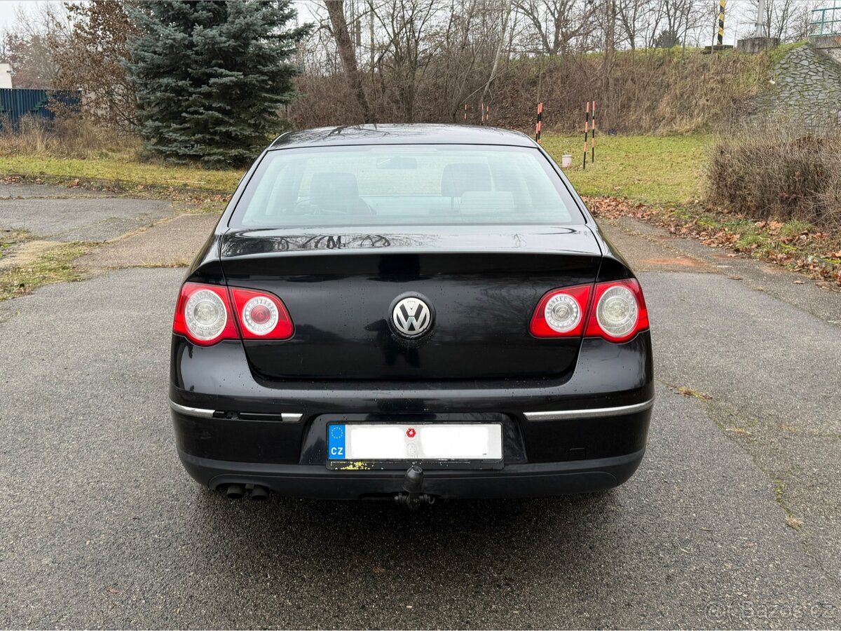 Volkswagen Passat 1.9 TDI (77kW) Sedan STK 2026 Tažné - 5