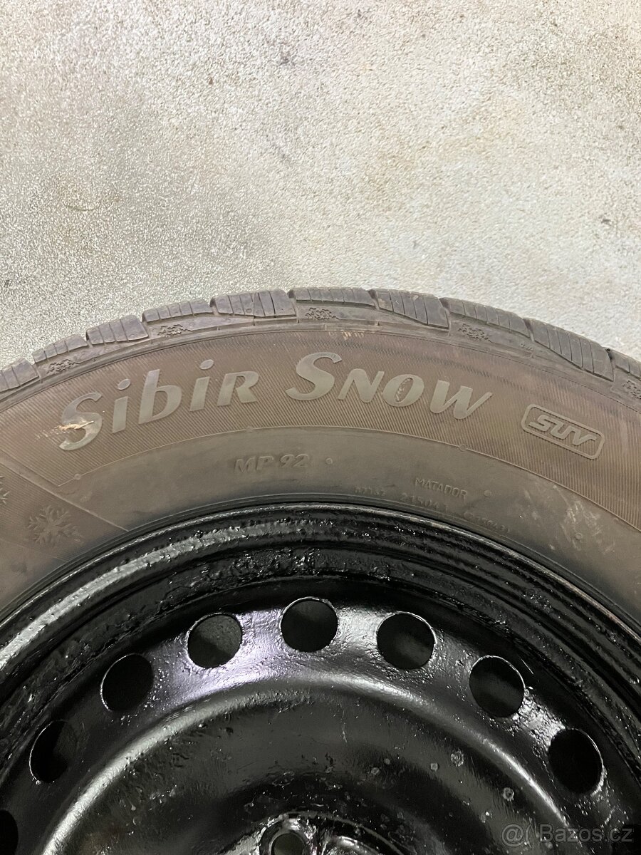 Zimní pneu 235/60/R16 H + plech.disky - 5