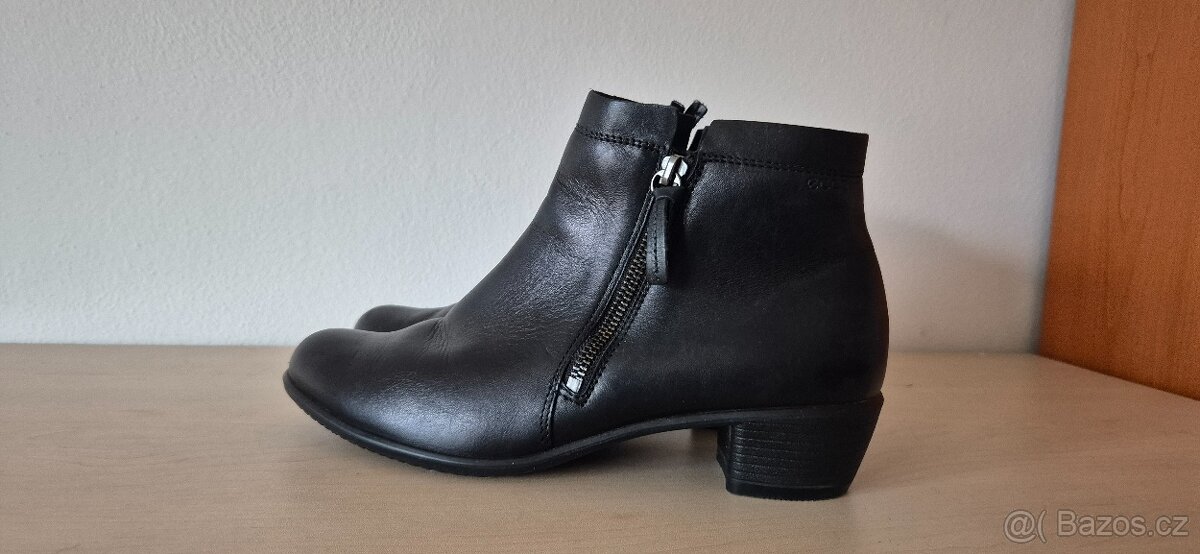 Kožené kotníkové boty Ecco - 5