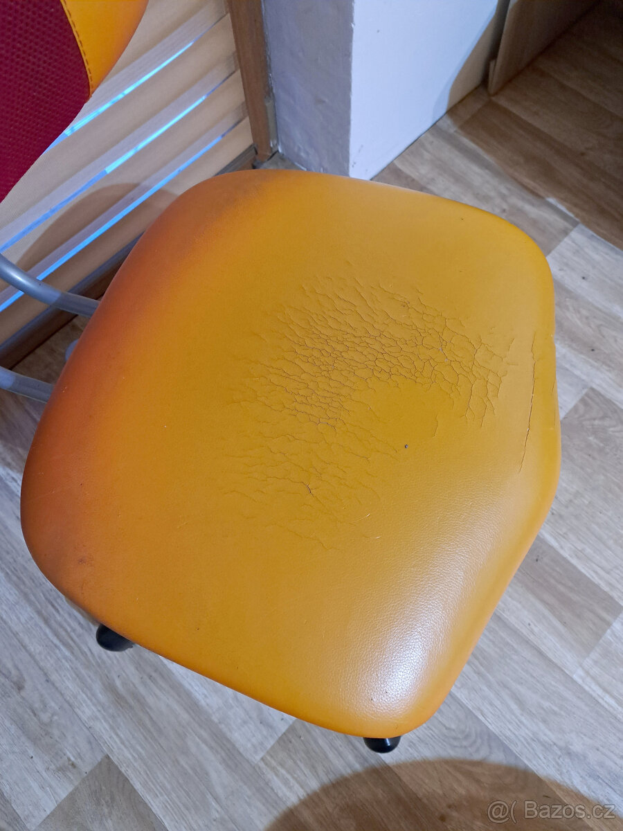 Dětská židle k psacímu stolu - 5