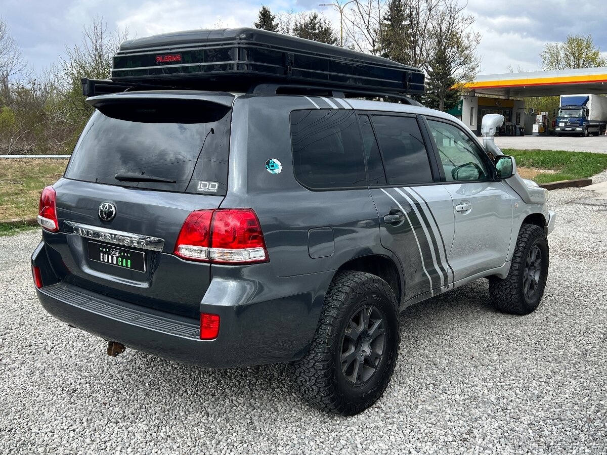 Toyota LandCruiser 200 4.5D