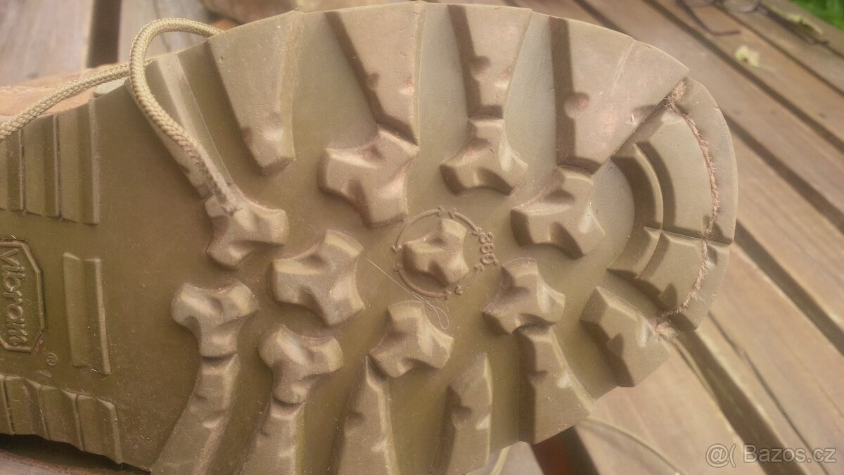 Prodám kanady Bates - 5