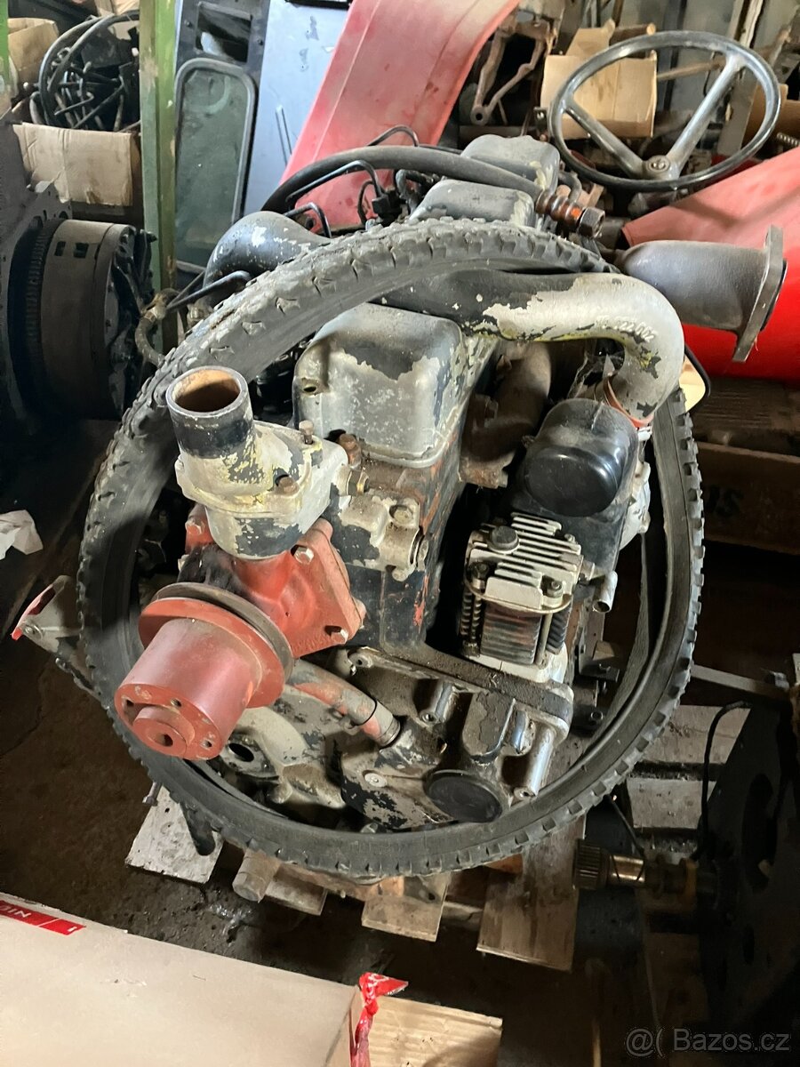 Motor na Zetor 8540, případně blok s klikou na 10540 - 5