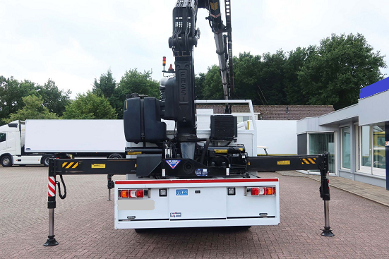 Mercedes-Benz Antos 2830 - valník s hydraulickou rukou - 5