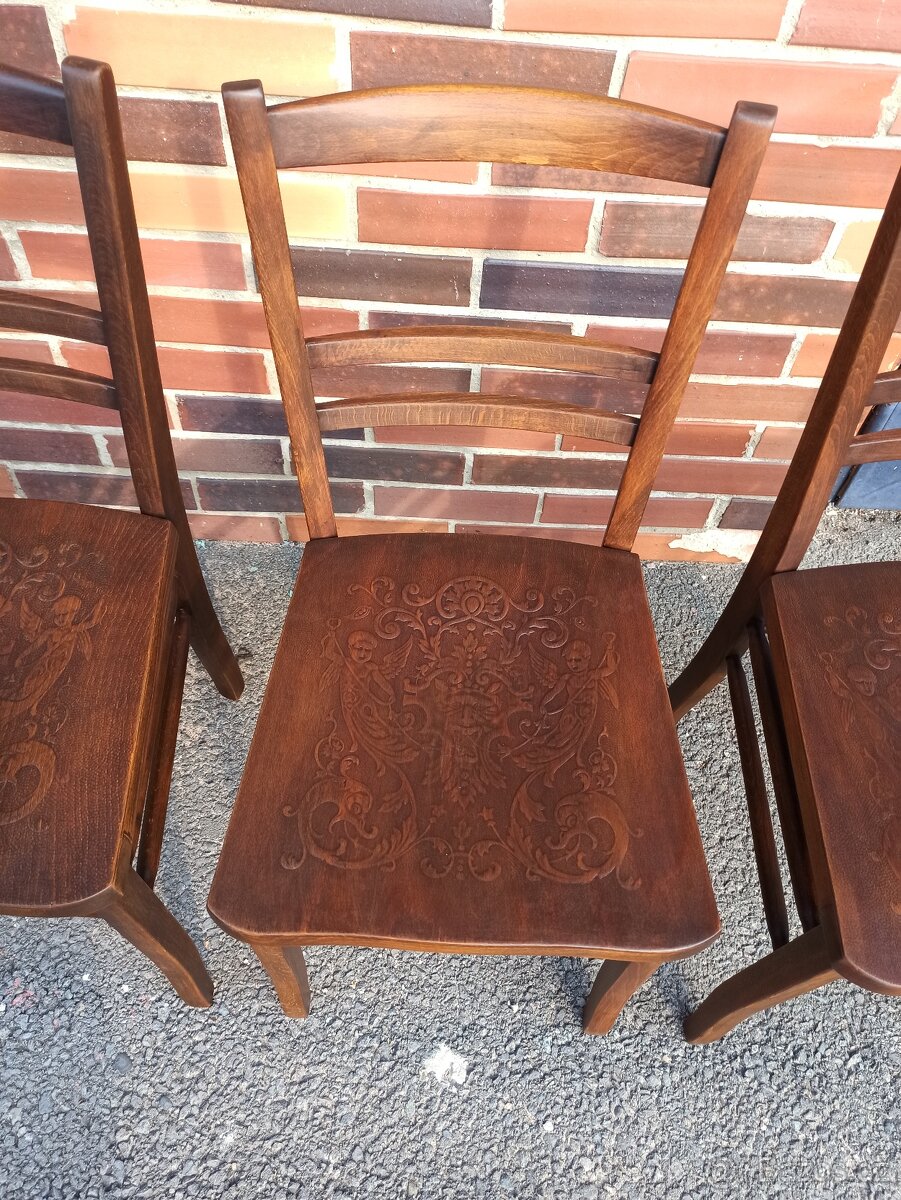 4 židle a stůl - 5