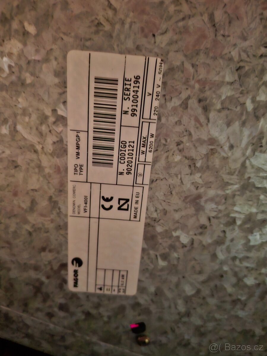 Vestavná trouba a skloker varná deska - 5