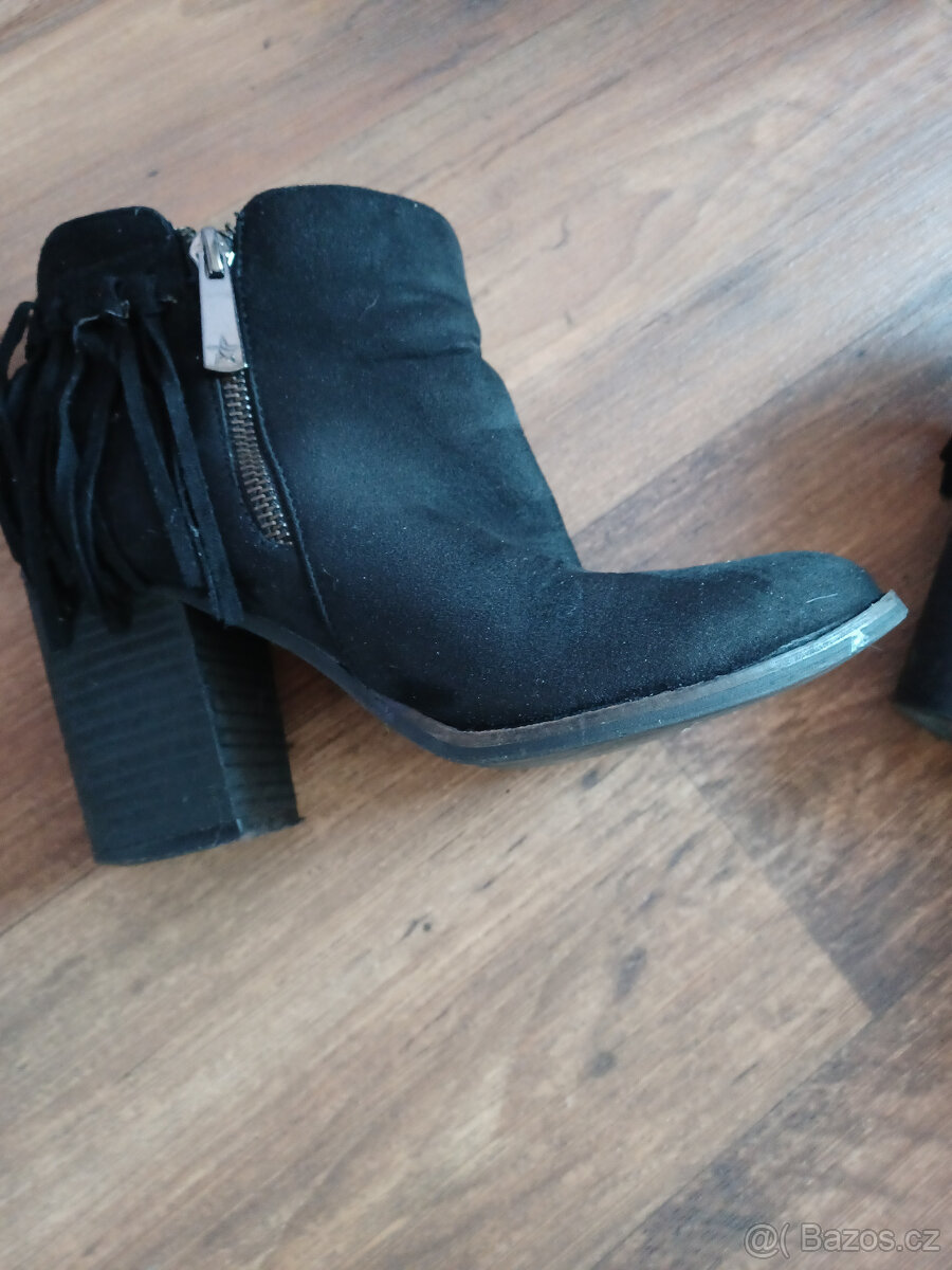 Kotníkové černé boty - 5