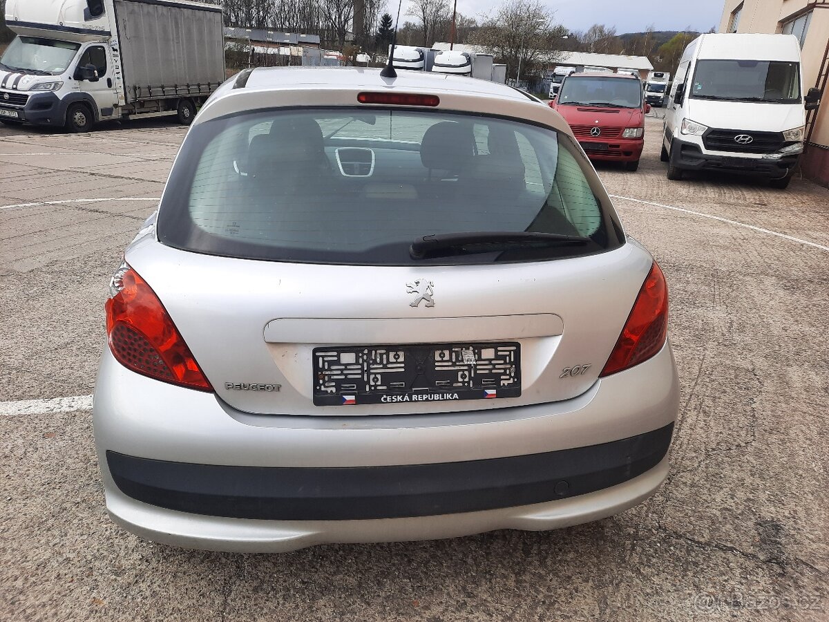 Dily peugeot 207 1.4 70kw - 5
