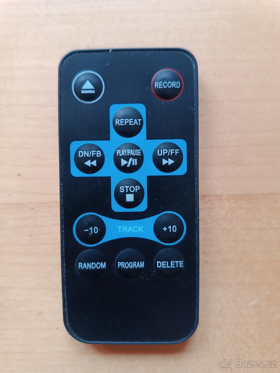 Gramofon Hyundai v retro stylu - 5