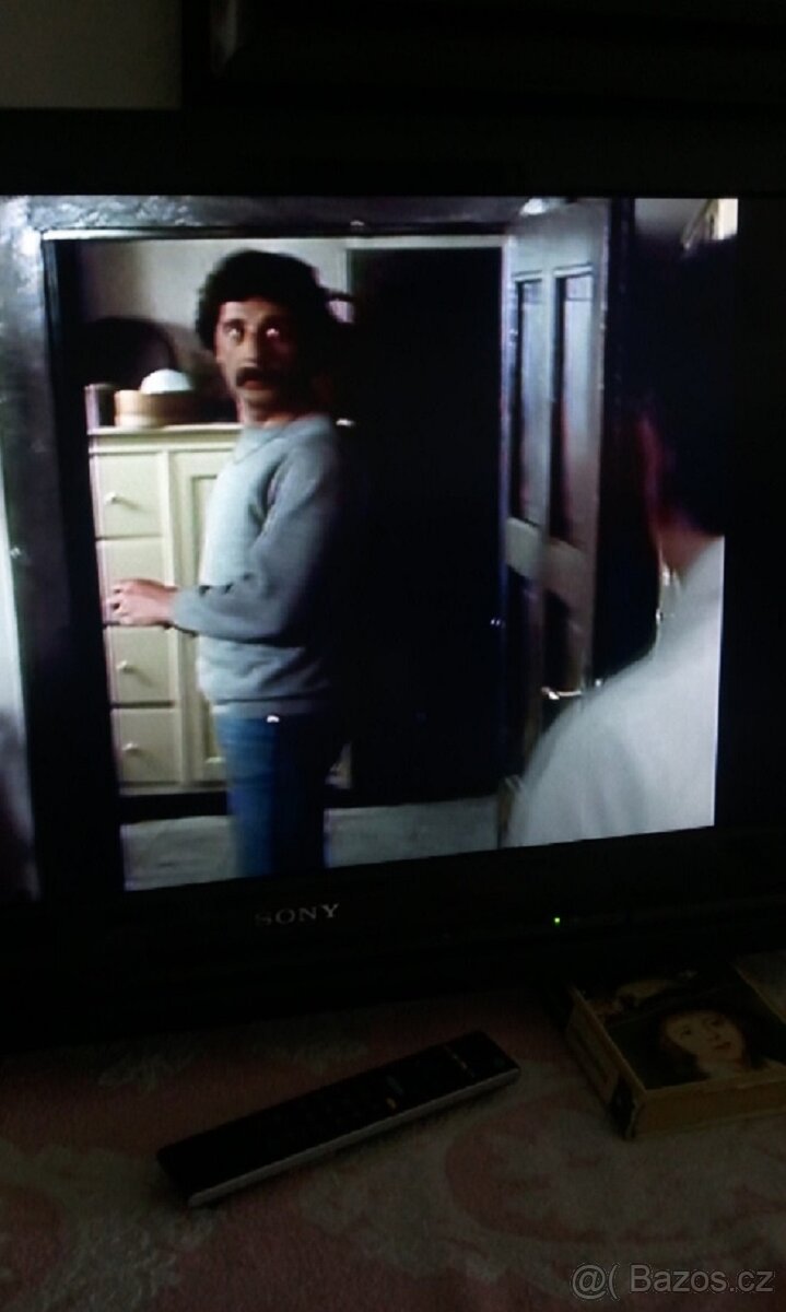 Sony Bravia KDL 32 V4220 - 5