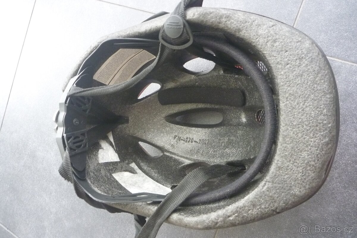 Dívčí cyklistické helmy - 5