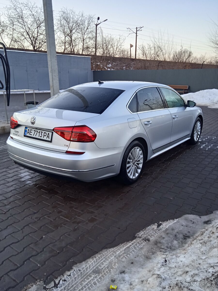 Volkswagen Passat - 5